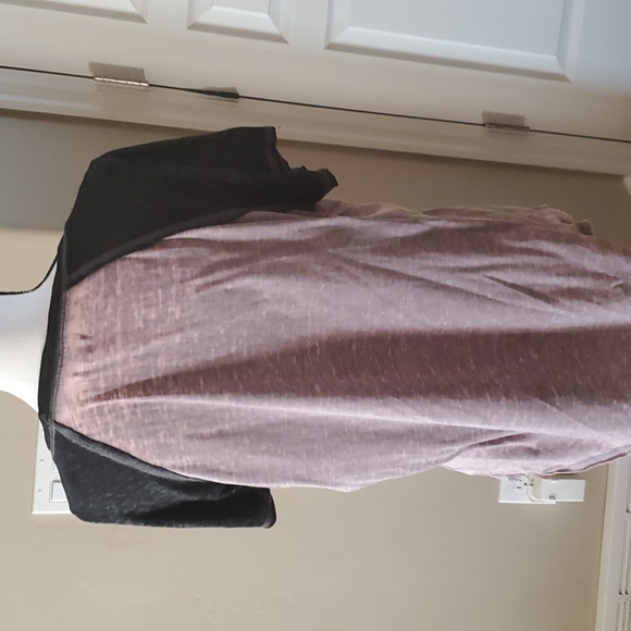 Tee - Picture 2 of 3